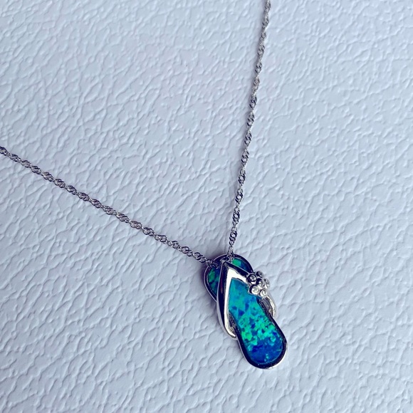 Sterling Silver .925 Chain And Flip Flop Pendant - Picture 2 of 7